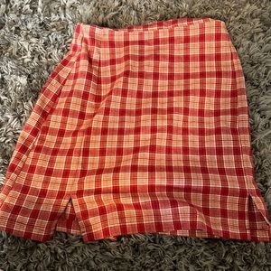 RED CHECKERED BRANDY MEVILE SKIRT BASICALLY NEW